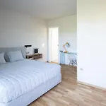 Holiday home Unique Space With Garden And Garage *