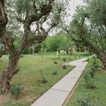 Unique Space With Garden And Garage Rio