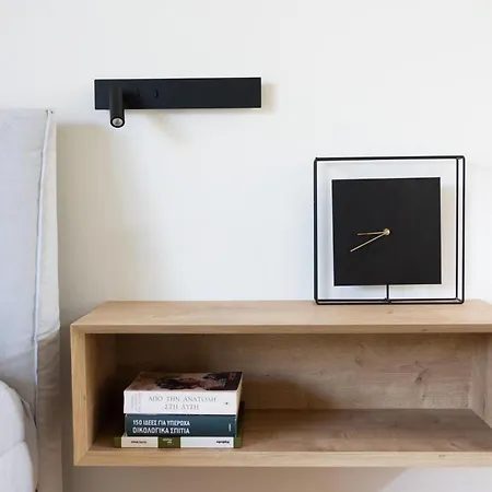 Unique Space With Garden And Garage *