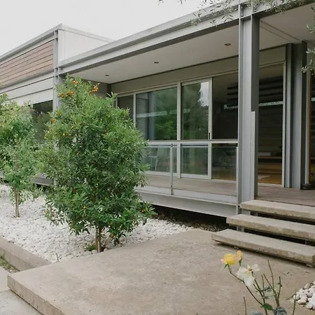 Unique Space With Garden And Garage *