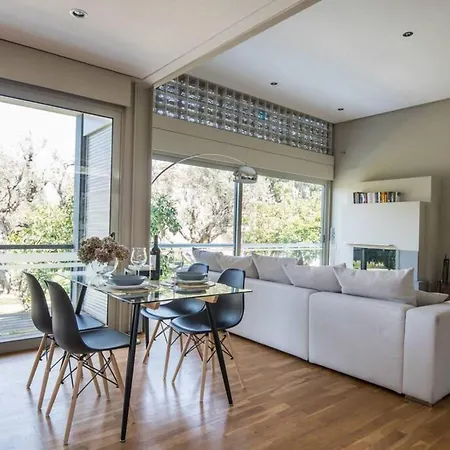 Unique Space With Garden And Garage Ferienhaus Rio