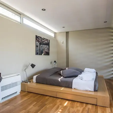 Unique Space With Garden And Garage