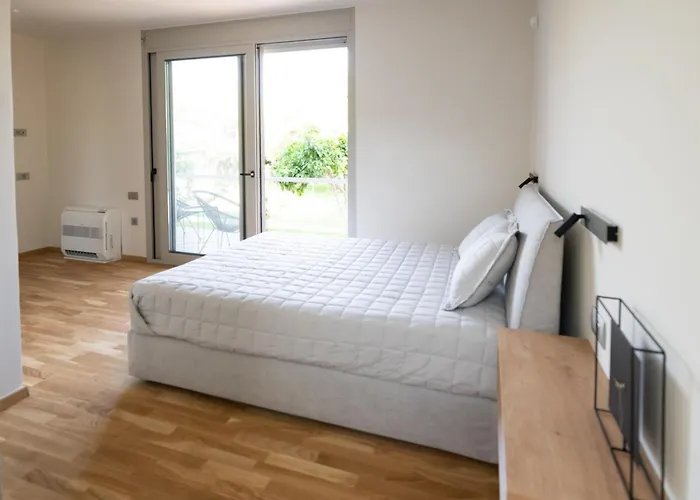 Casa de Férias Unique Space With Garden And Garage