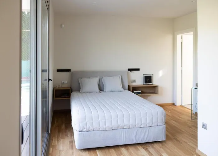 Casa de Férias Unique Space With Garden And Garage