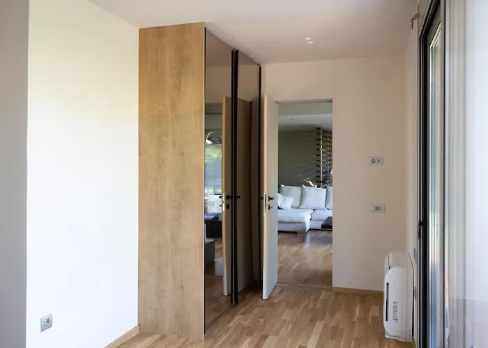 Unique Space With Garden And Garage Vakantiehuis Rio